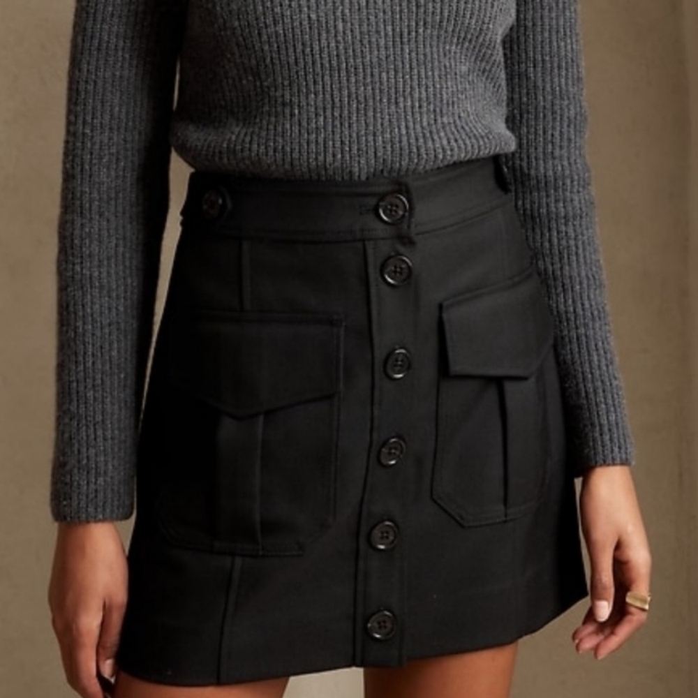 Banana Republic 100% Wool black Skirt Size 10